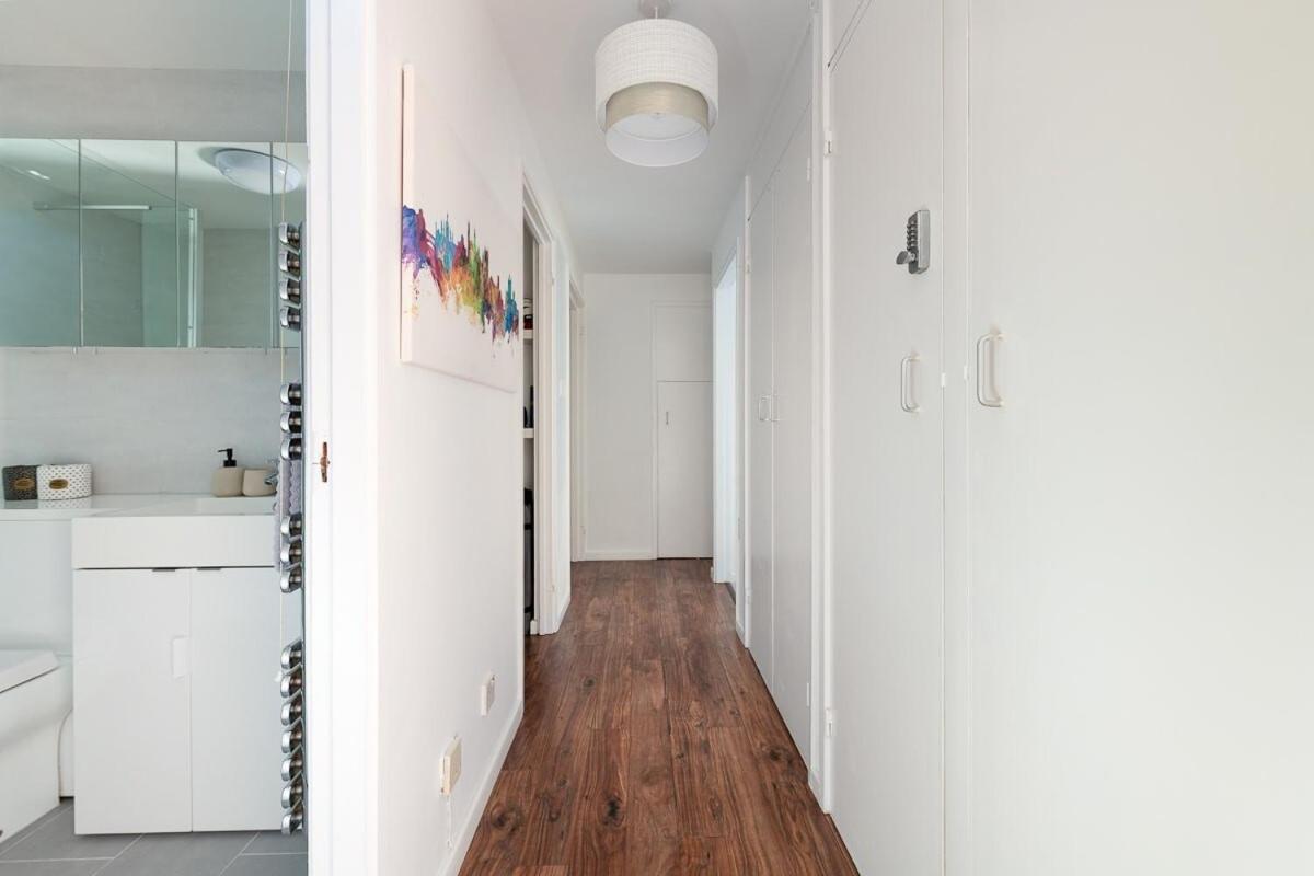 City Center,2 Bedroom Apartment With Parking Cambridge  Luaran gambar